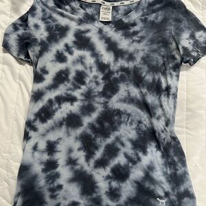 Victoria's Secret PINK Black and Gray Tie-Dye V-Neck Tee